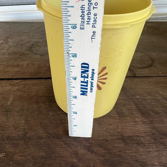 Tupperware Servalier Nesting Canister Set~Harvest Gold~ Set of 3 With Lids - Picture 5 of 10